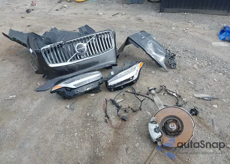 2024 Volvo Xc90 B5 Plus Bright Theme z USA, uszkodzony, nr VIN YV4L12PE1R1234921